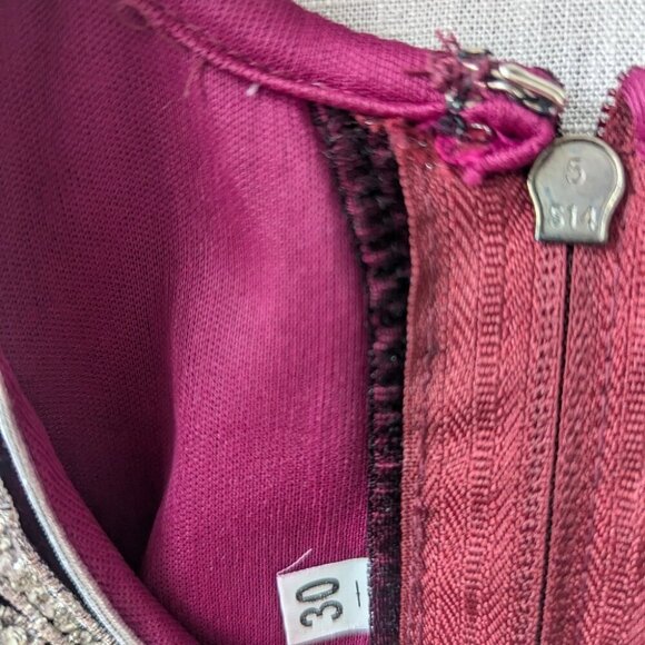 Girls Pink & Maroon Velvet Punjabi Indian 3 Piece Lengha Size 30 age 7-9 - Picture 4 of 5